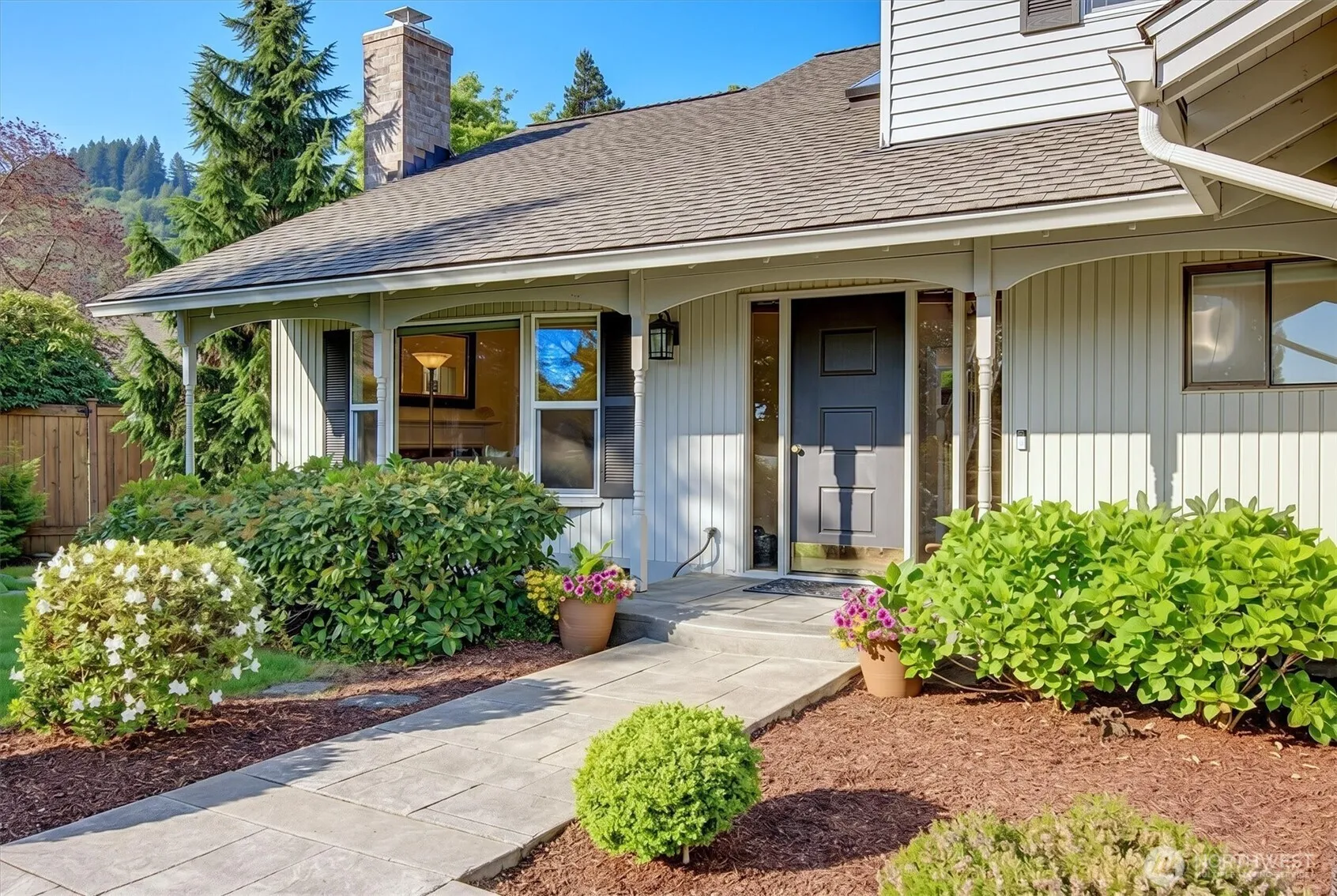 Property photo for 19213 Se 46th Place, Issaquah photo 3