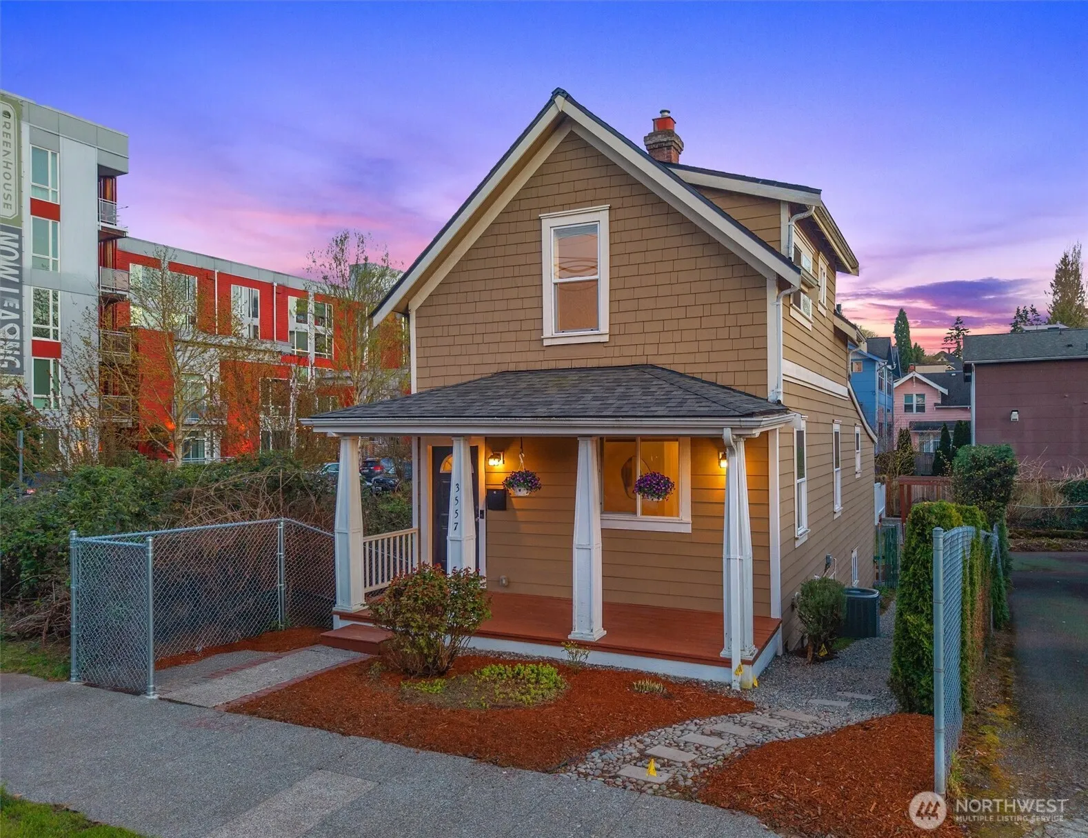 Property photo for 3557 S Hudson Street, Seattle photo 2