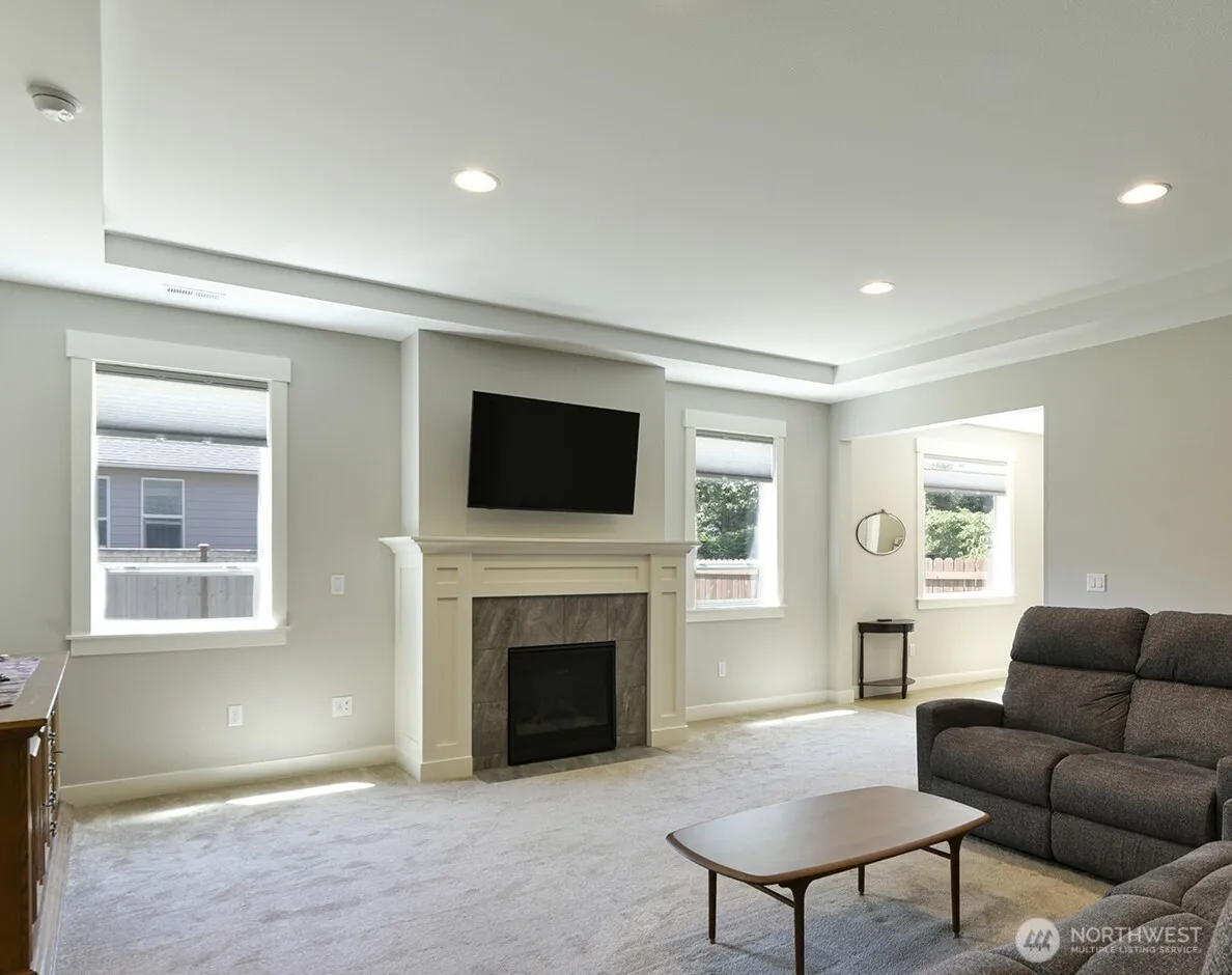 Property photo for 12825 Lakeholme Road Sw, Lakewood photo 4