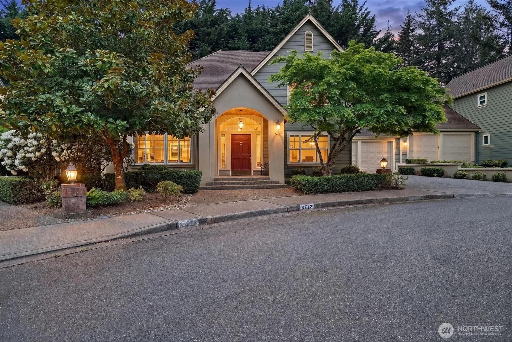 Property photo for 6712 127 Place Se, Bellevue photo 4