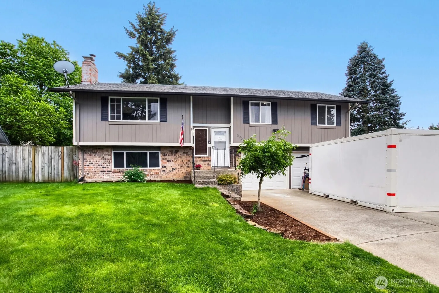 Property photo for 9905 Ne Heron Circle, Vancouver