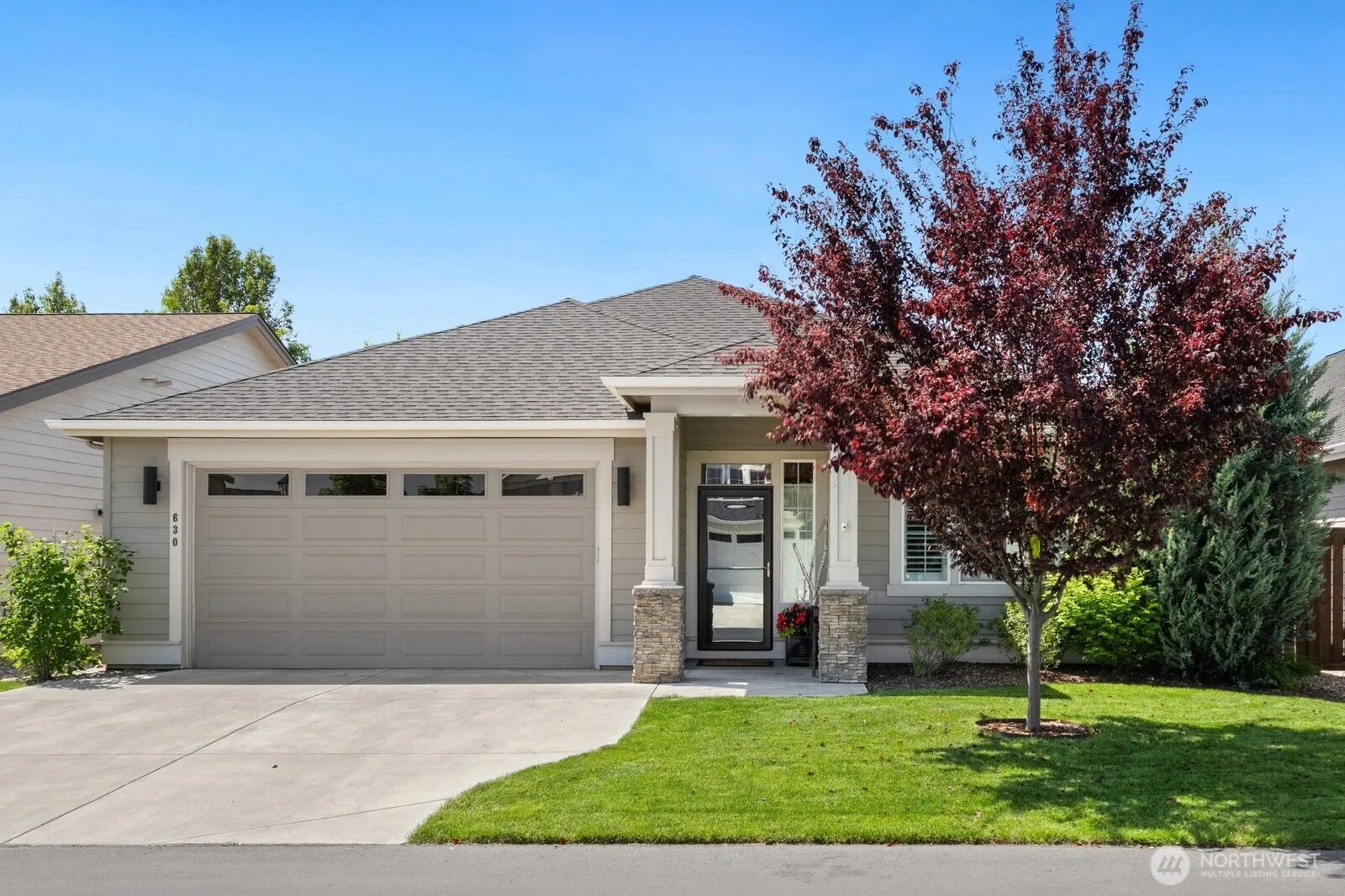 Property photo for 630 Se Whimbrel Loop, College Place