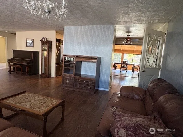Property photo for 23 W Hale Avenue, Omak photo 5