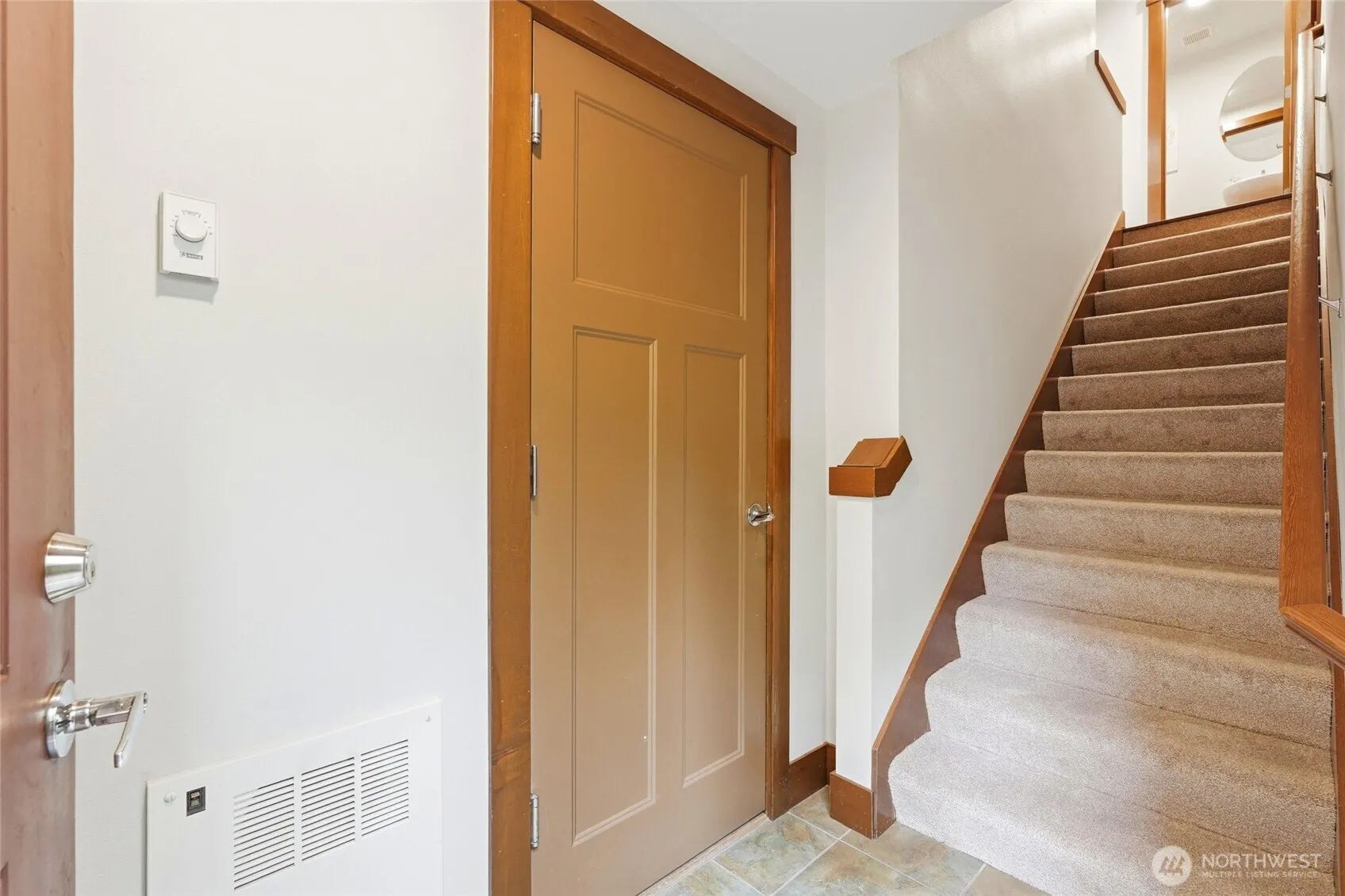 Property photo for 725 N 95th Street #b, Seattle photo 3