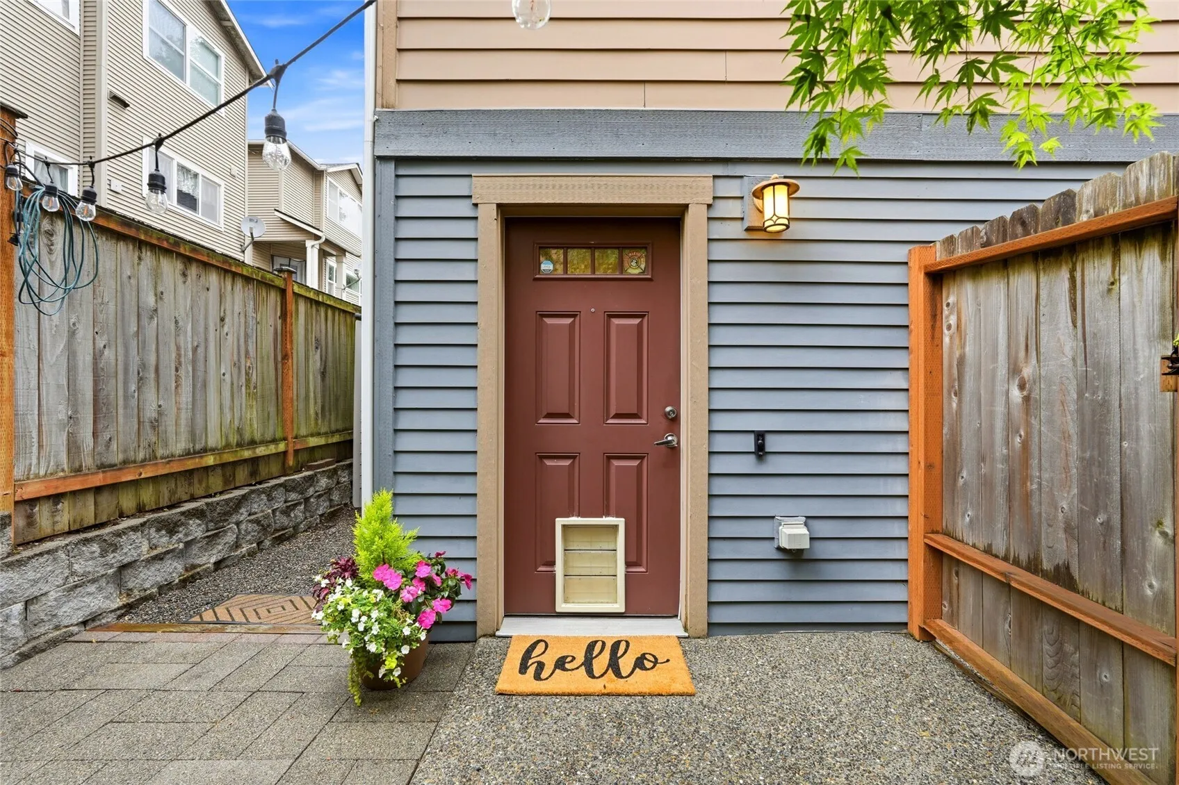 Property photo for 725 N 95th Street #b, Seattle photo 2