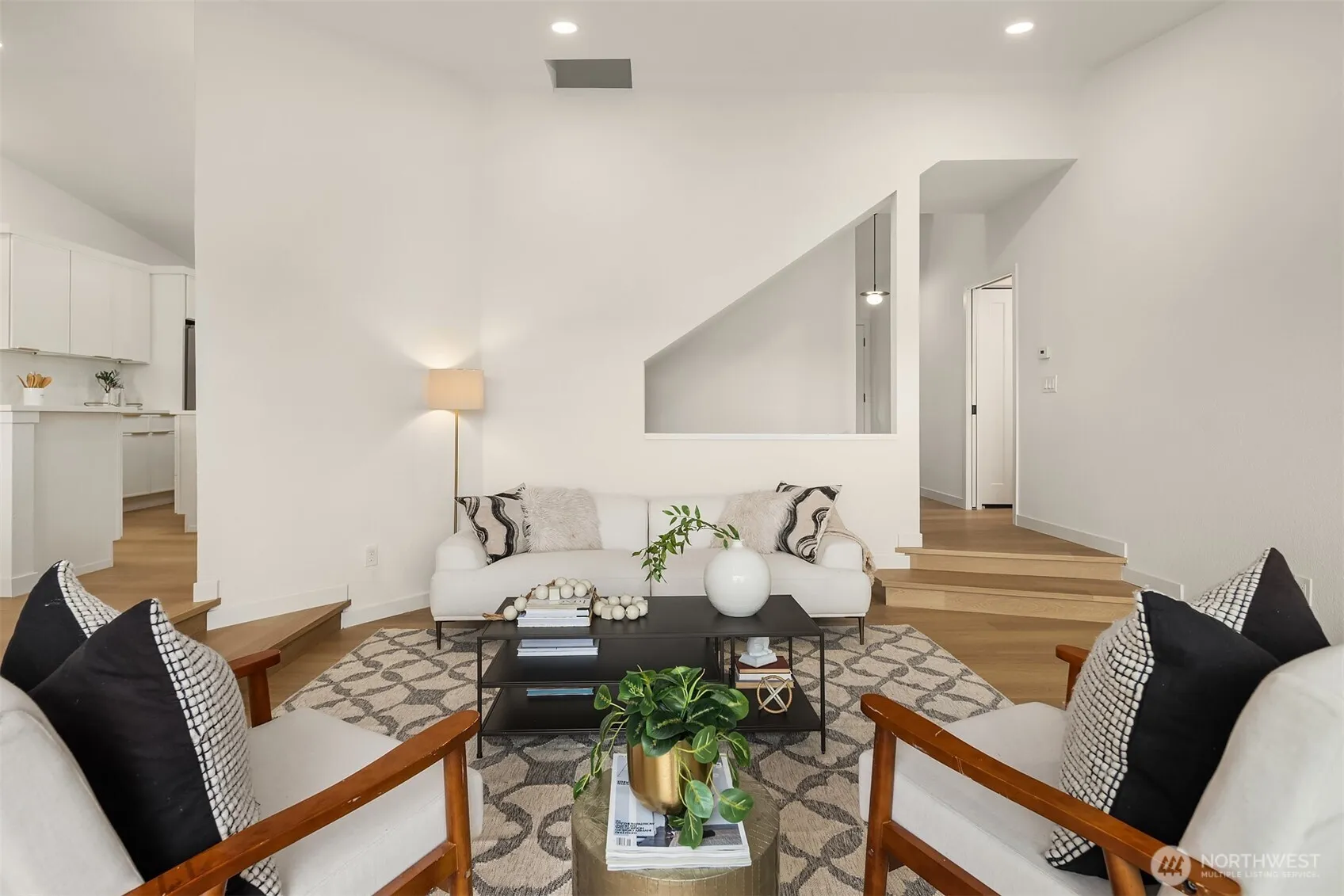 Property photo for 14214 Westwood Place Ne, Seattle photo 4
