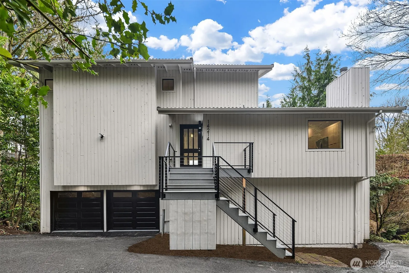 Property photo for 14214 Westwood Place Ne, Seattle