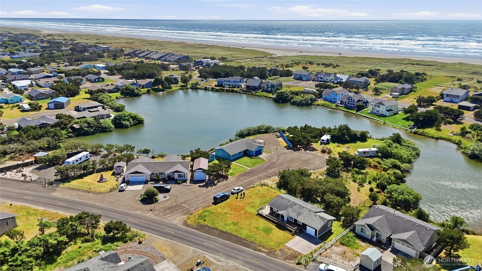 Property photo for 706 343rd Place, Ocean Park