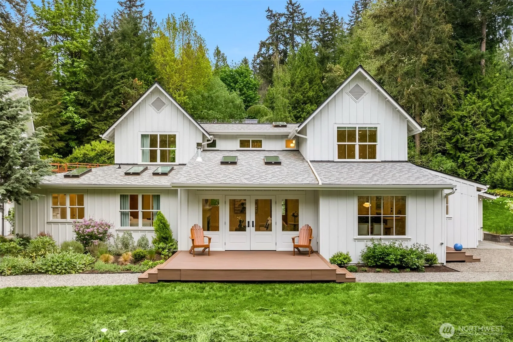 Property photo for 4080 Crystal Springs Drive Ne, Bainbridge Island