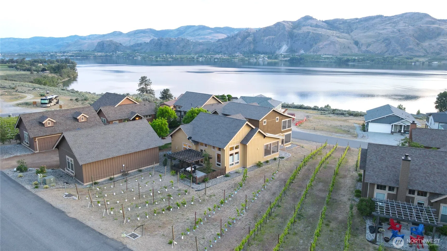 Property photo for 130 Village Way, Oroville