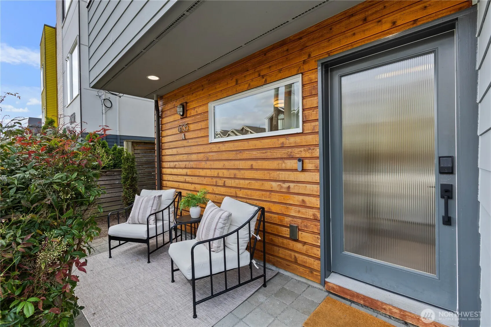 Property photo for 6735 Alonzo Avenue Nw #a, Seattle photo 2
