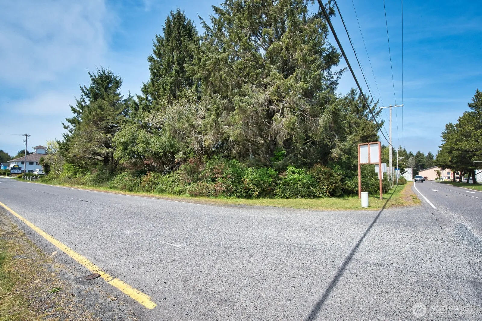 Property photo for 899 Ocean Shores Boulevard Nw, Ocean Shores