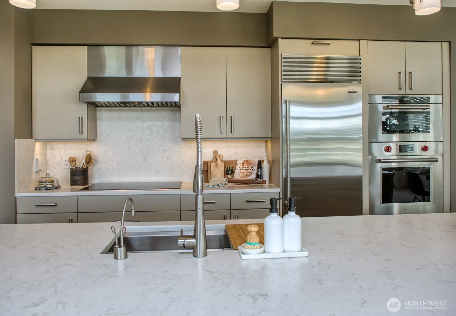 Property photo for 170 Harbor Sq Loop Ne #a-411, Bainbridge Island photo 5