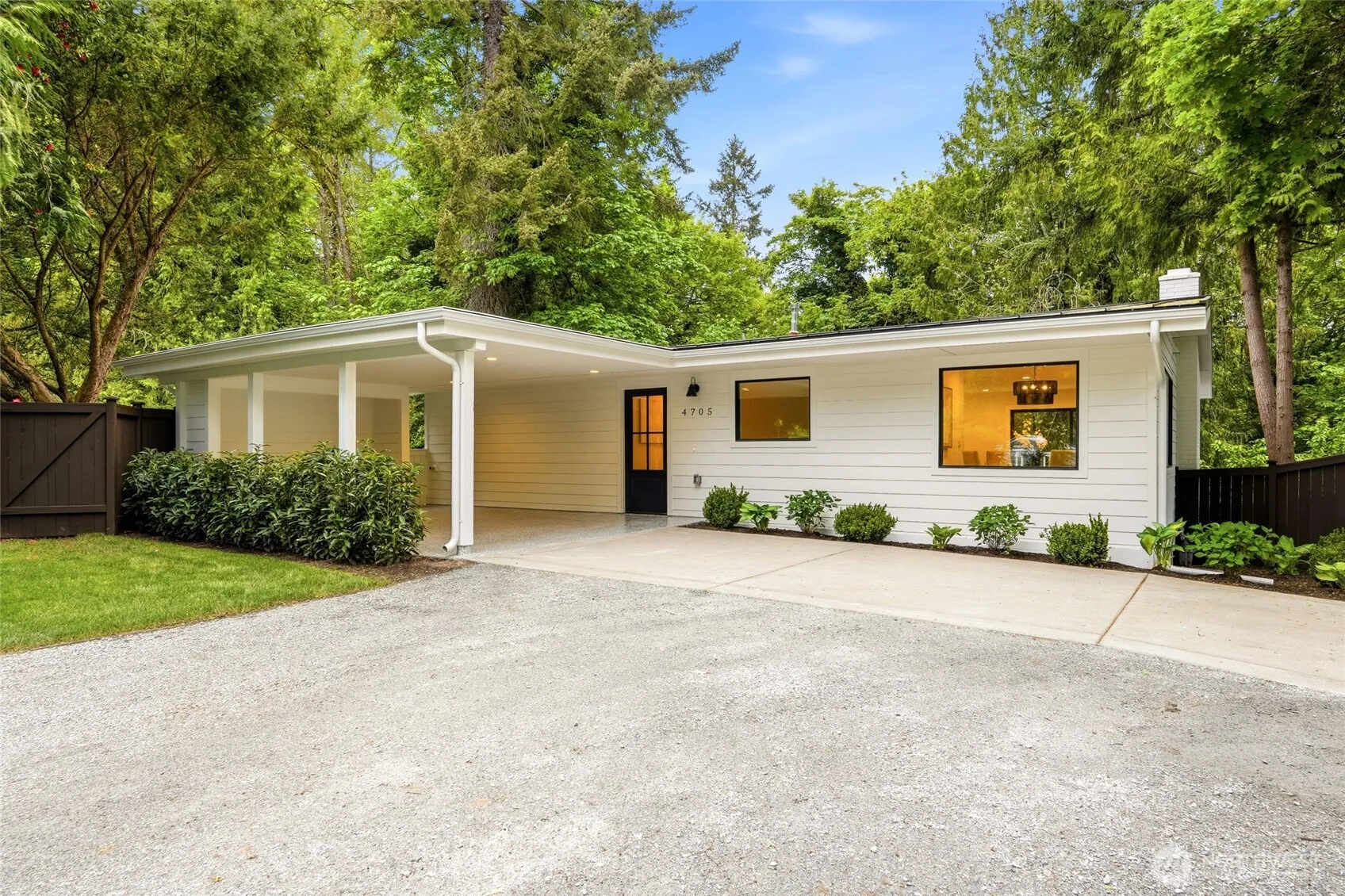 Property photo for 4705 119th Avenue Se, Bellevue photo 2