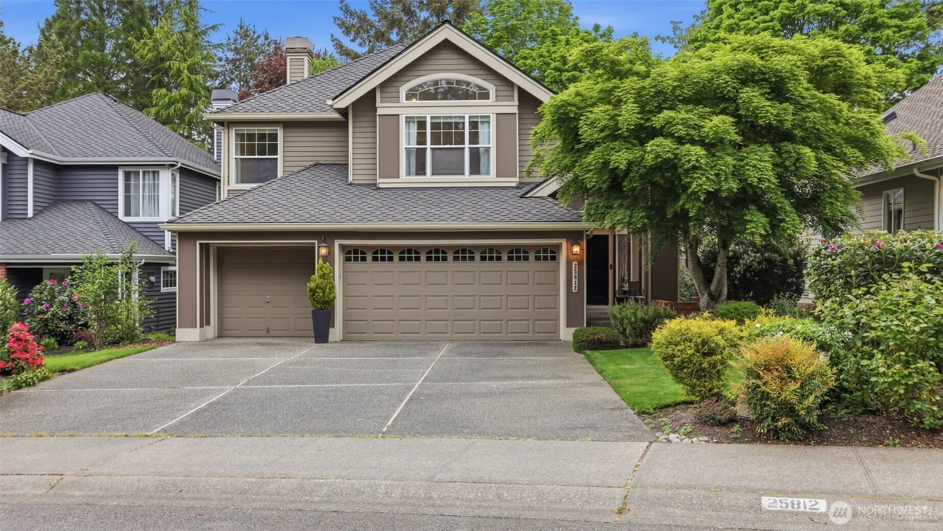 Property photo for 25812 Se 41st Street, Sammamish, WA 98029