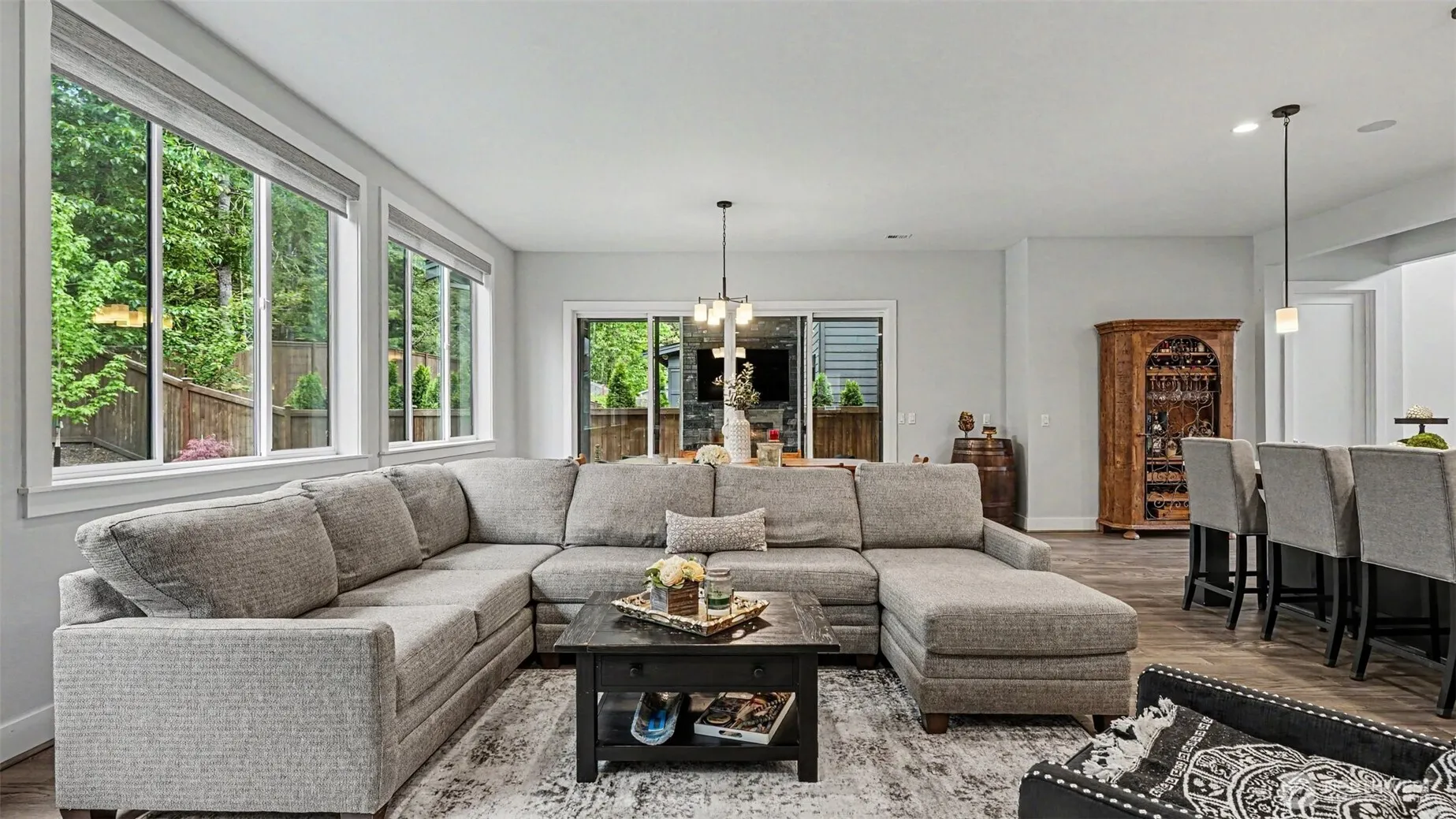 Property photo for 1359 Bandera Avenue Se, North Bend photo 3