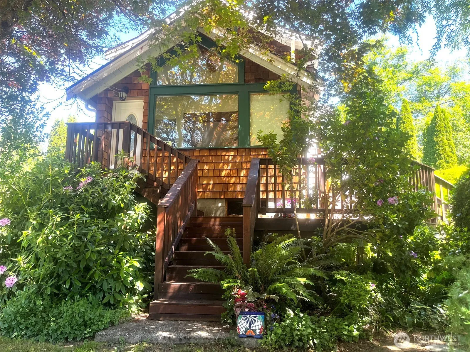 Property photo for 435 Noble Avenue, Hamilton