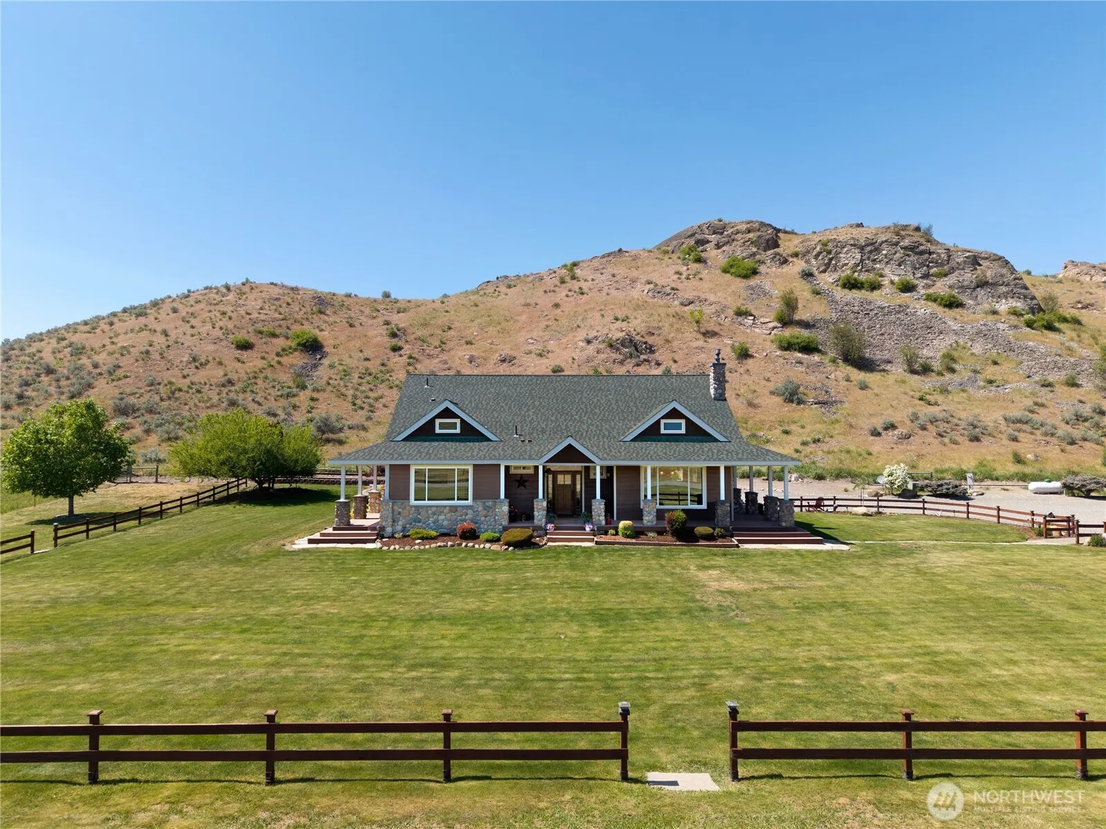 Property photo for 23 George Road, Omak