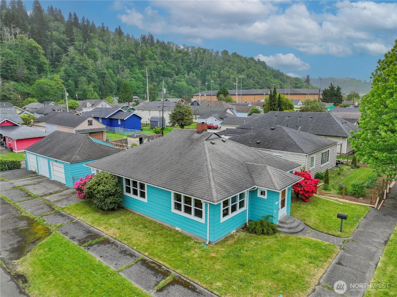 Property photo for 2701 Sumner Avenue, Hoquiam