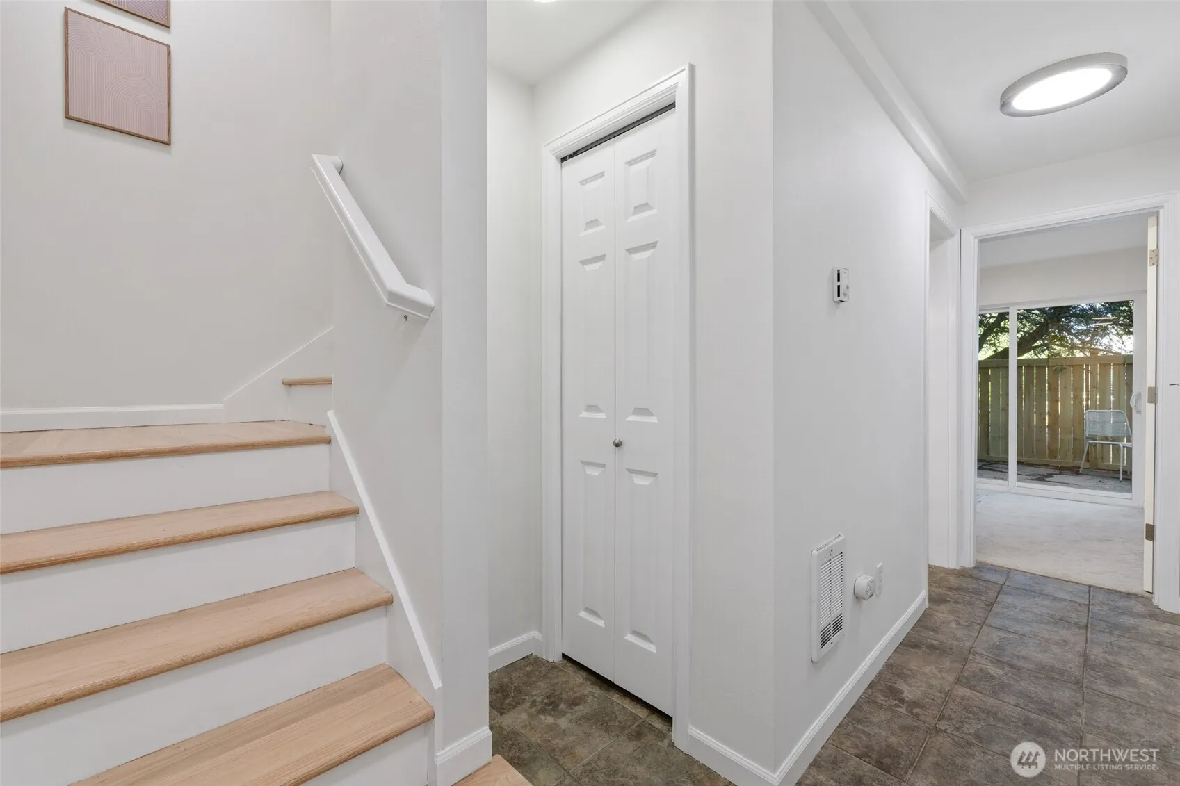 Property photo for 8509 A Interlake Avenue N, Seattle photo 3