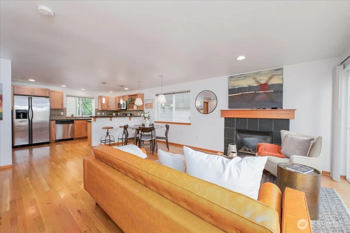 Property photo for 1145 N 91st Street #a, Seattle photo 5