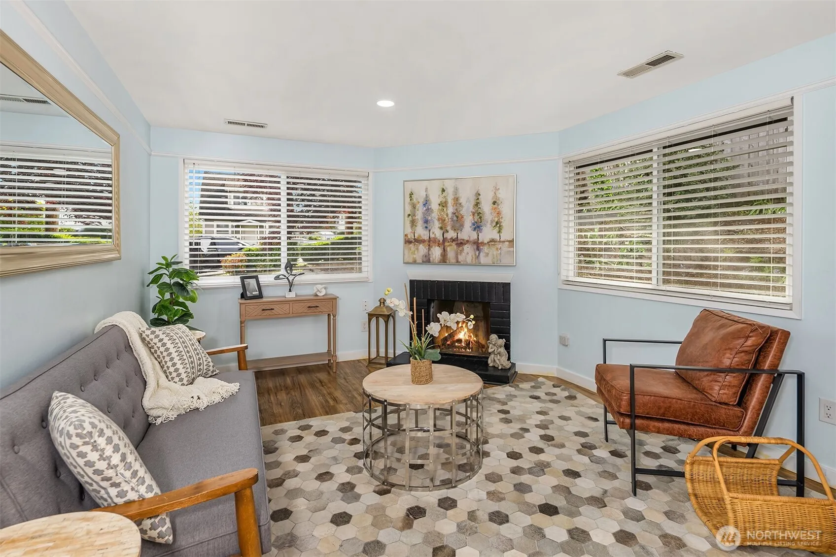 Property photo for 3912 S Orcas Street, Seattle photo 4