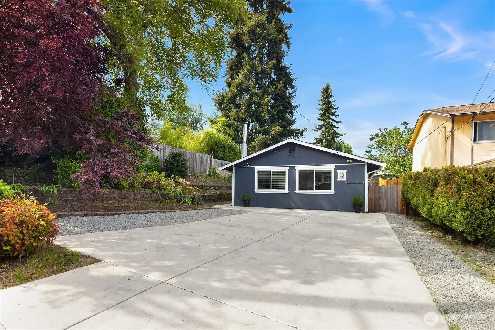 Property photo for 3912 S Orcas Street, Seattle photo 2