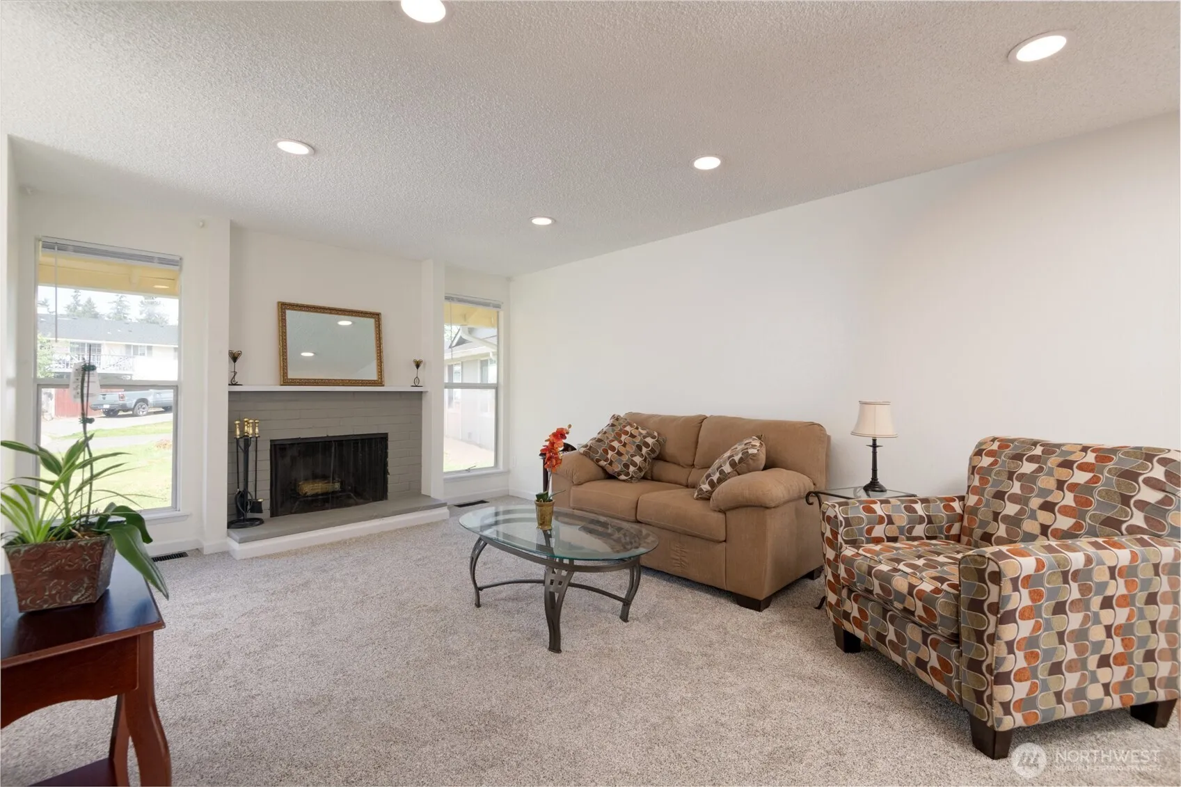 Property photo for 33717 40th Court Sw, Federal Way photo 2