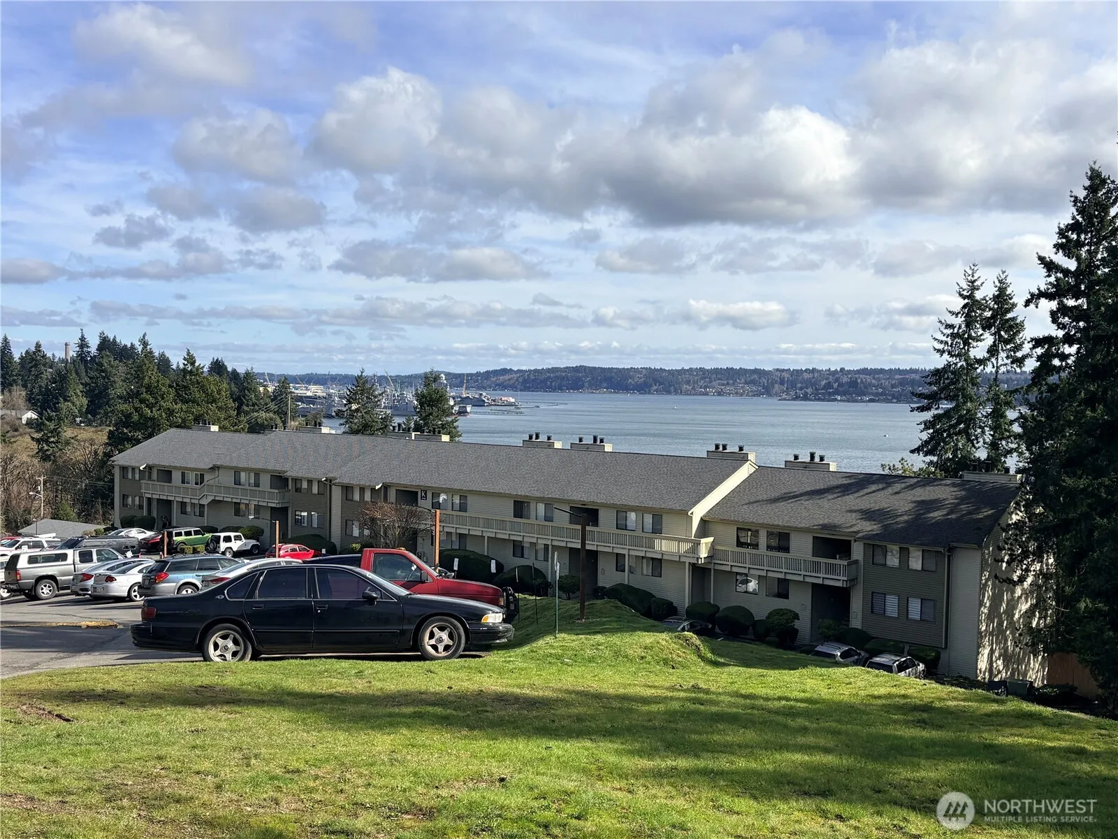 Property photo for 1700 W Sunn Fjord Lane #l101, Bremerton