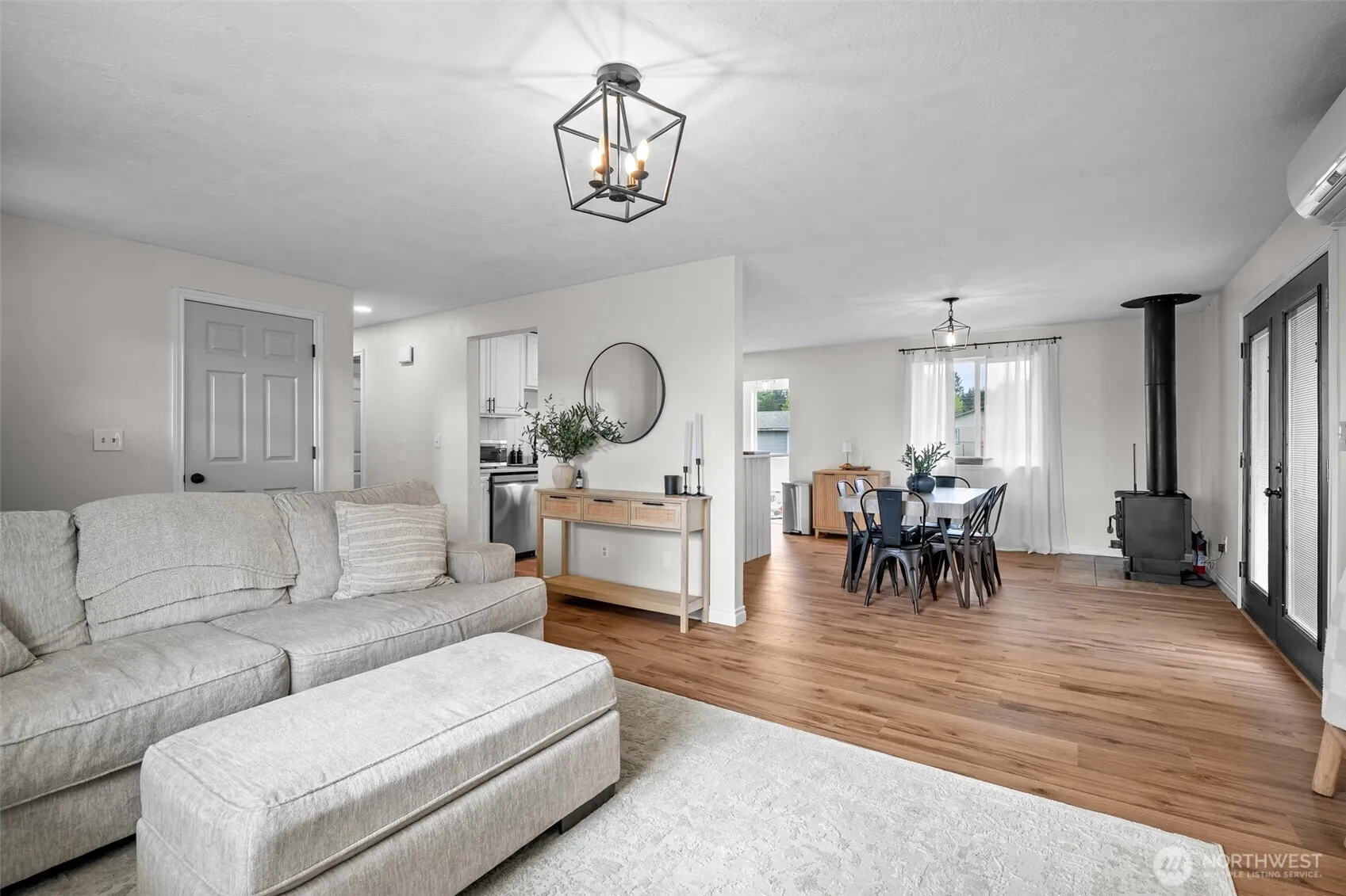 Property photo for 304 Rochester Street E, Rainier photo 5