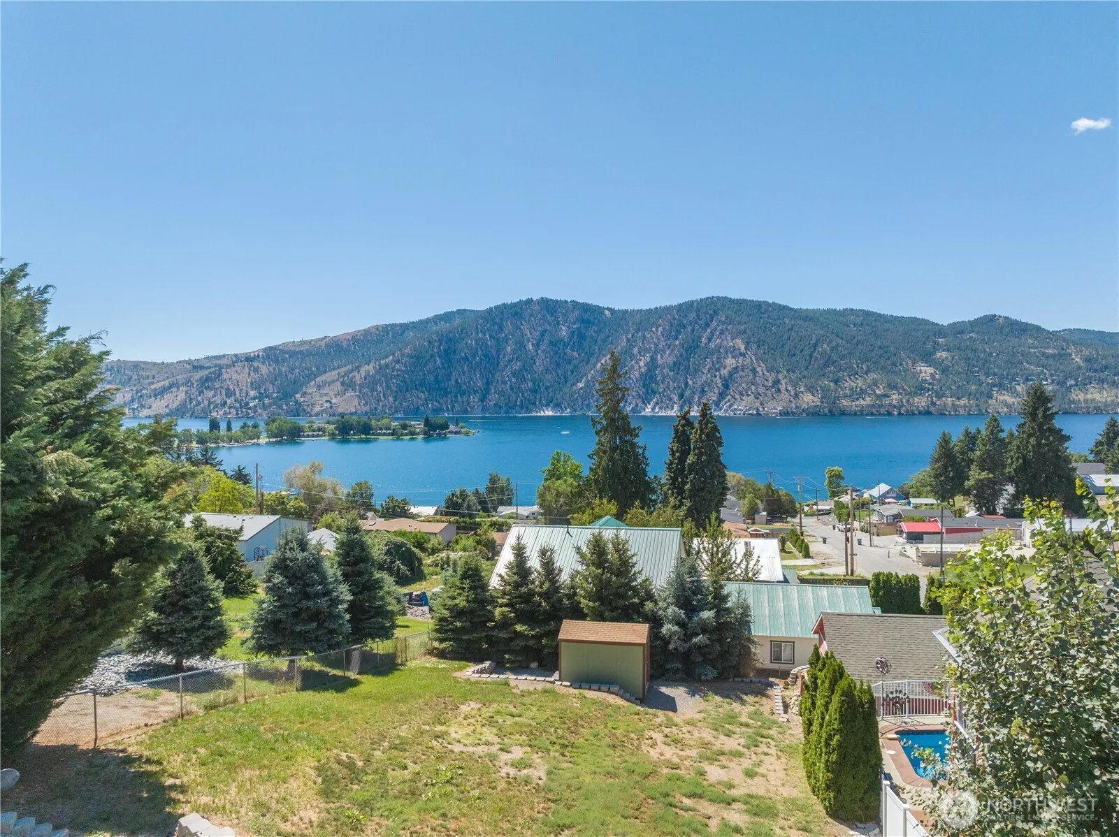 Property photo for 327 Lakeshore Drive, Manson