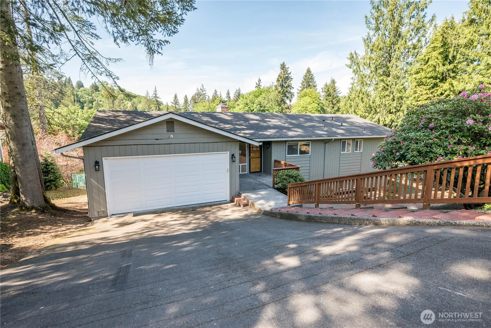 Property photo for 2441 W Lynnwood Drive, Longview