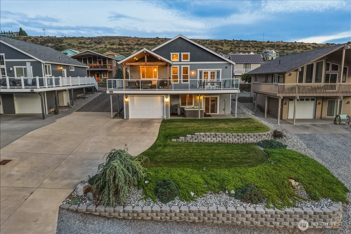 Property photo for 240 W Marine View Drive, Orondo photo 5