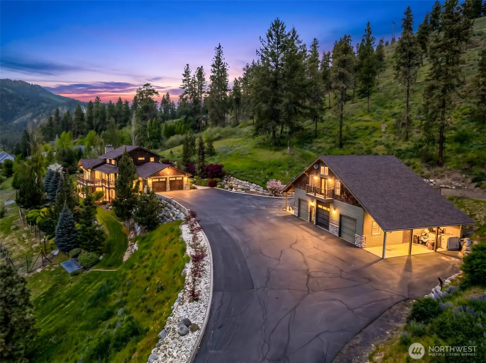 Property photo for 10665 North Road, Leavenworth
