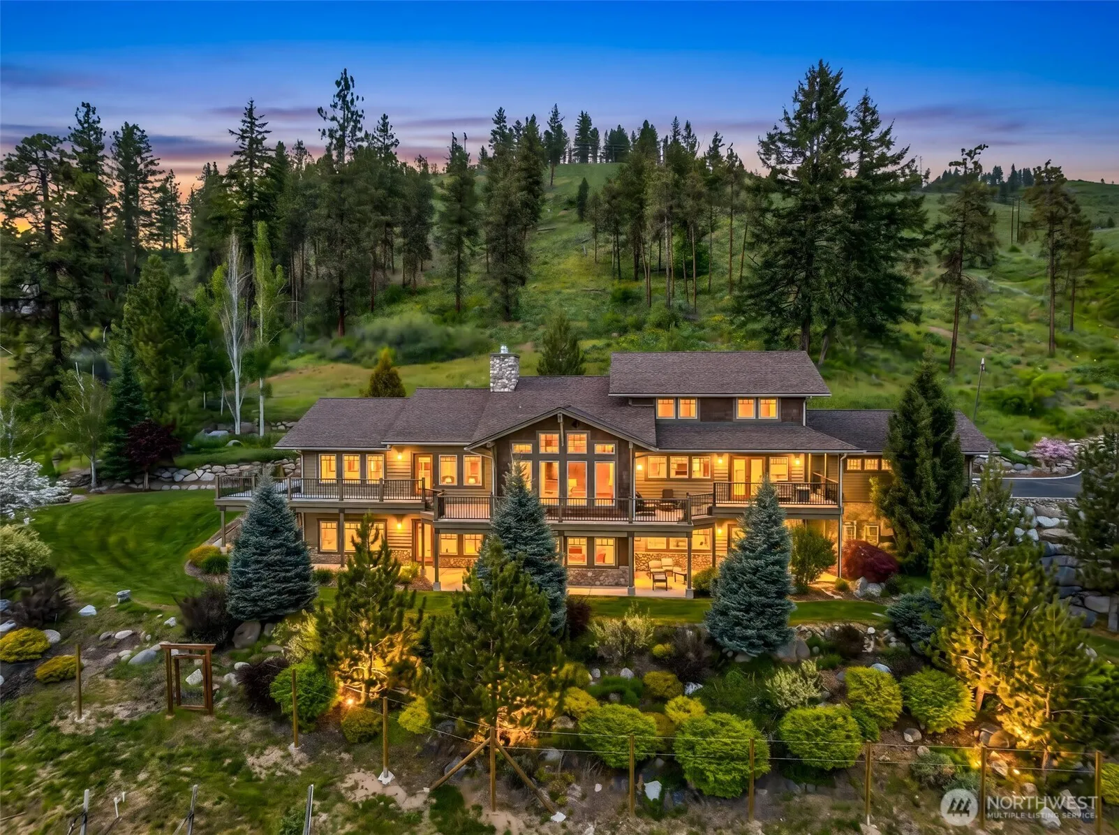 Property photo for 10665 North Road, Leavenworth