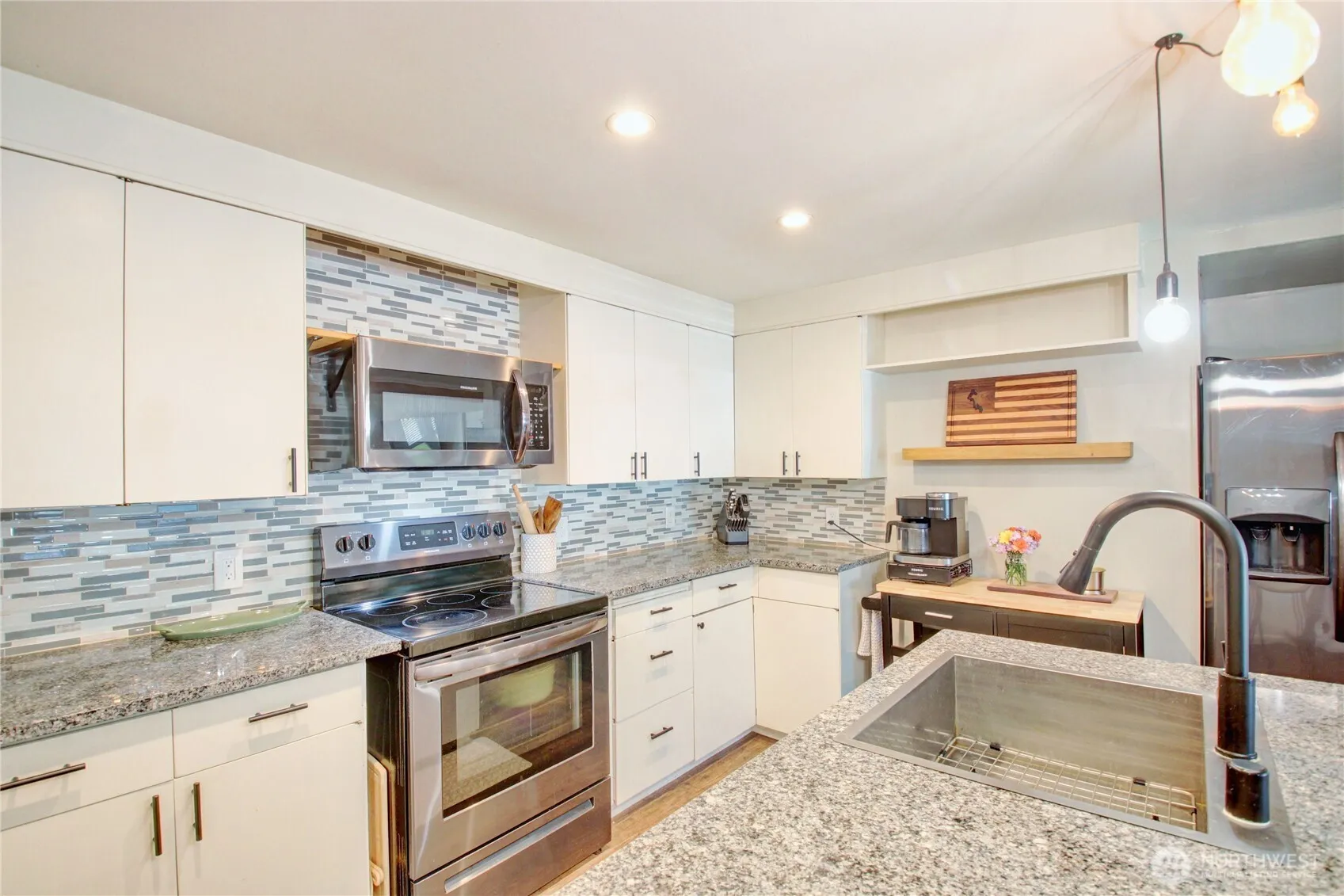 Property photo for 348 Ne Harvest Drive, Oak Harbor photo 4