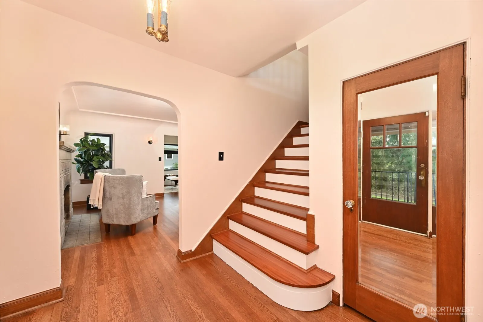 Property photo for 1543 31st Avenue S, Seattle photo 4