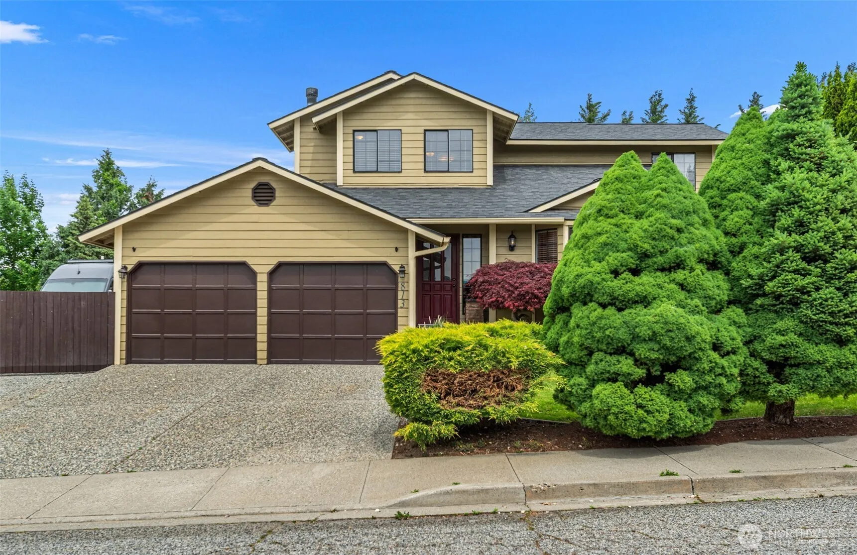 Property photo for 813 Ne 12th Street, East Wenatchee