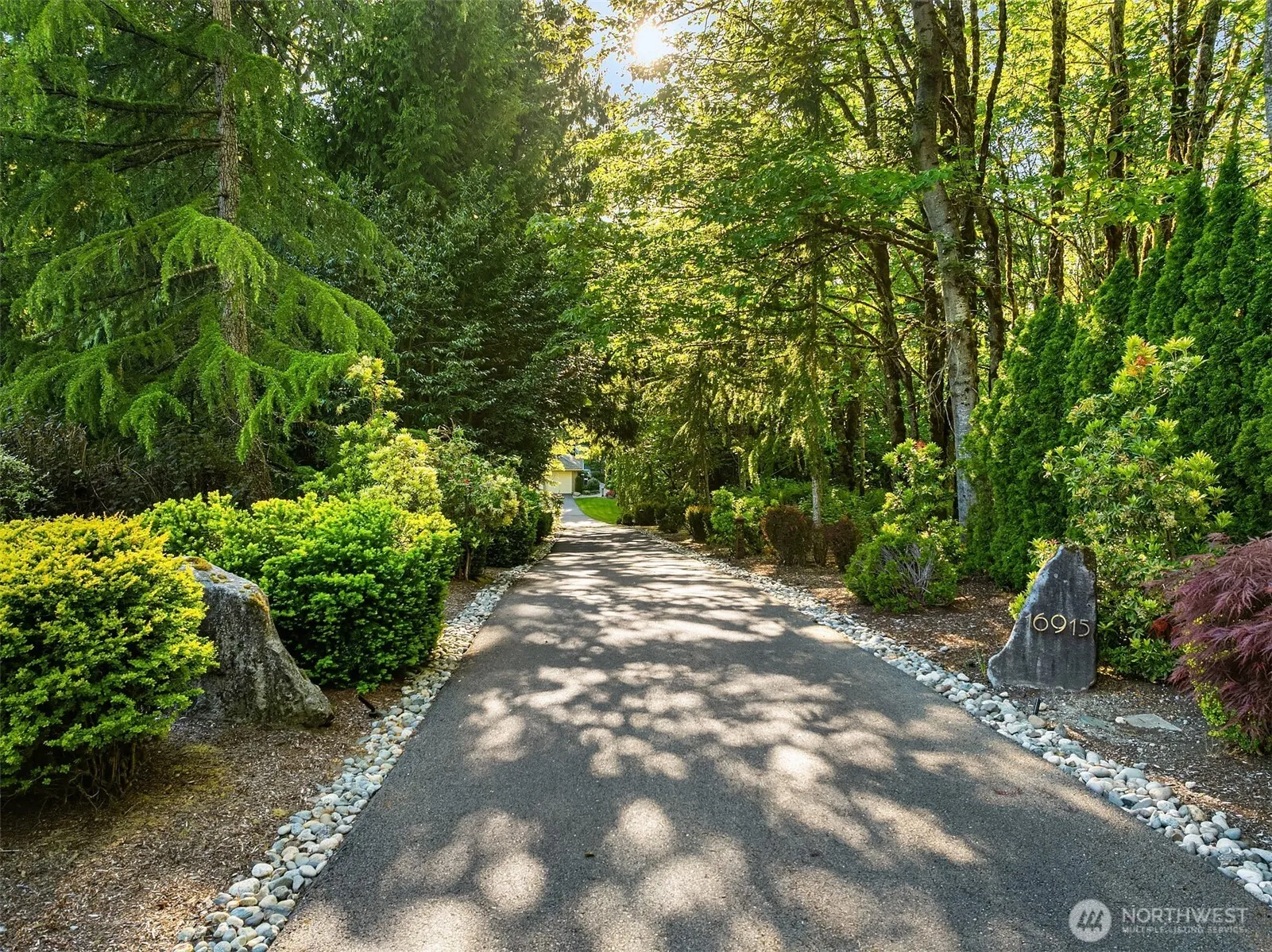 Property photo for 16915 226th Avenue Ne, Woodinville photo 2