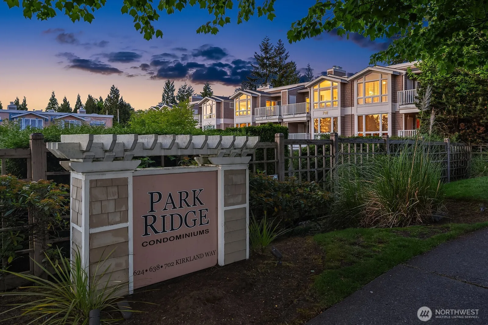 702 Kirkland Way #4, Kirkland
