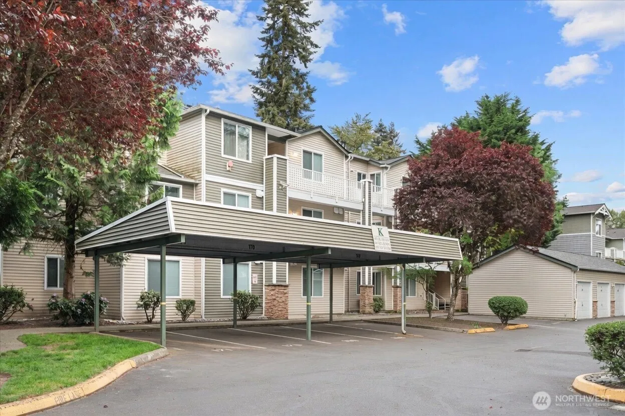 12530 Admiralty Way #k204, Everett