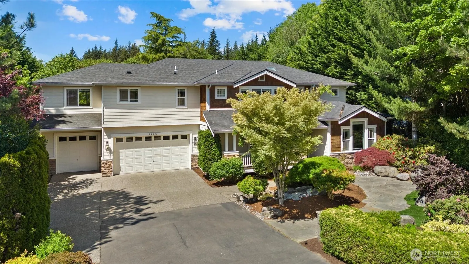 Property photo for 22033 99th Street Se, Snohomish