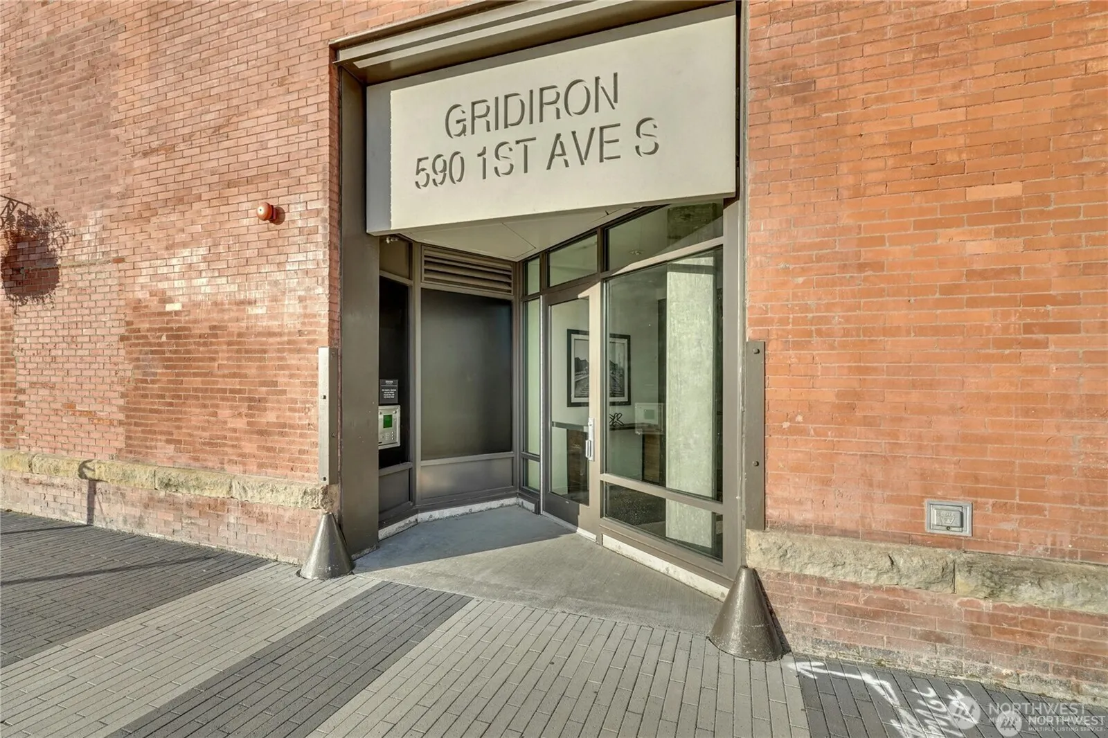 590 1st Avenue S #512, Seattle