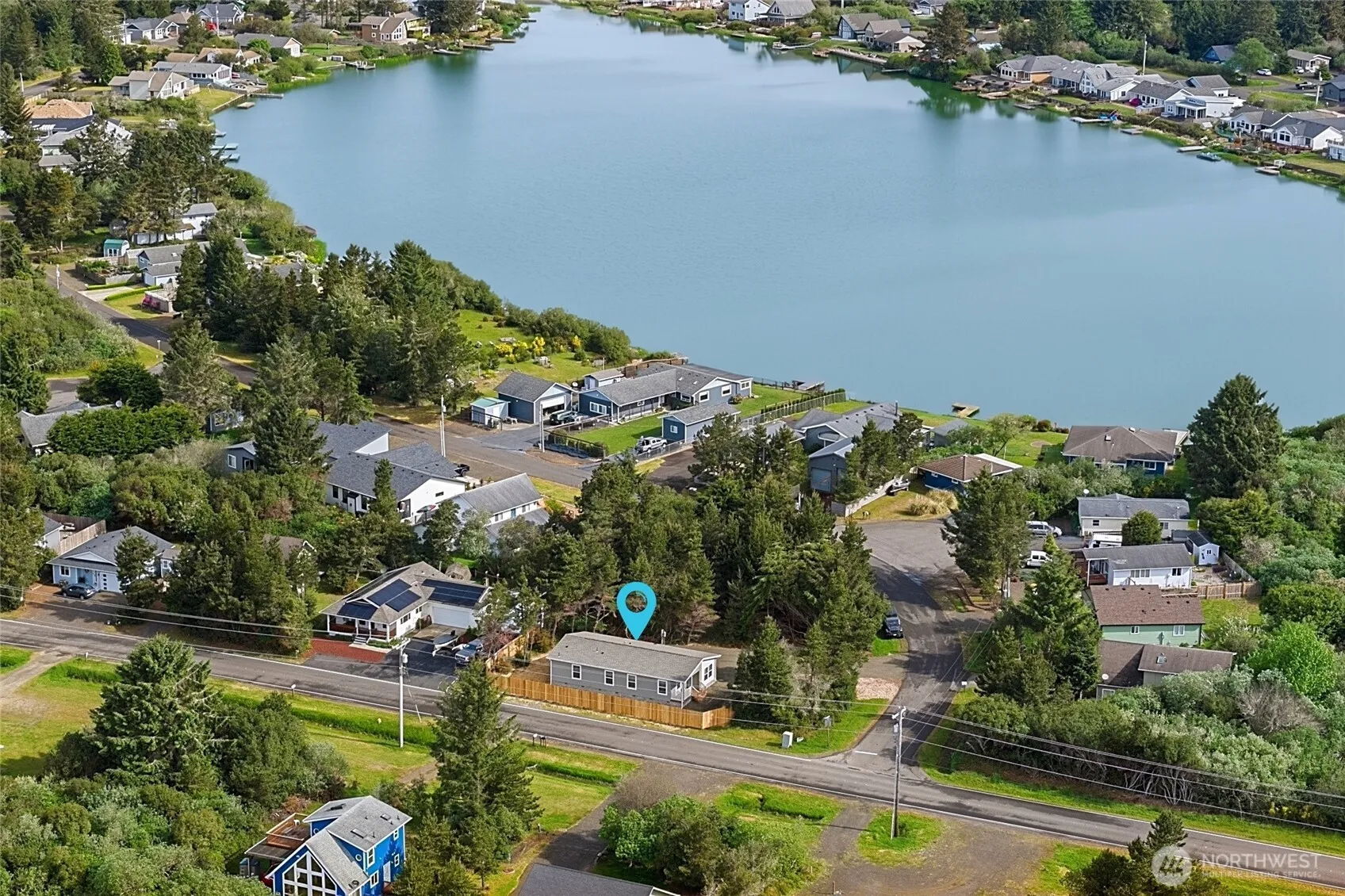 Property photo for 300 Marine View Drive Sw, Ocean Shores