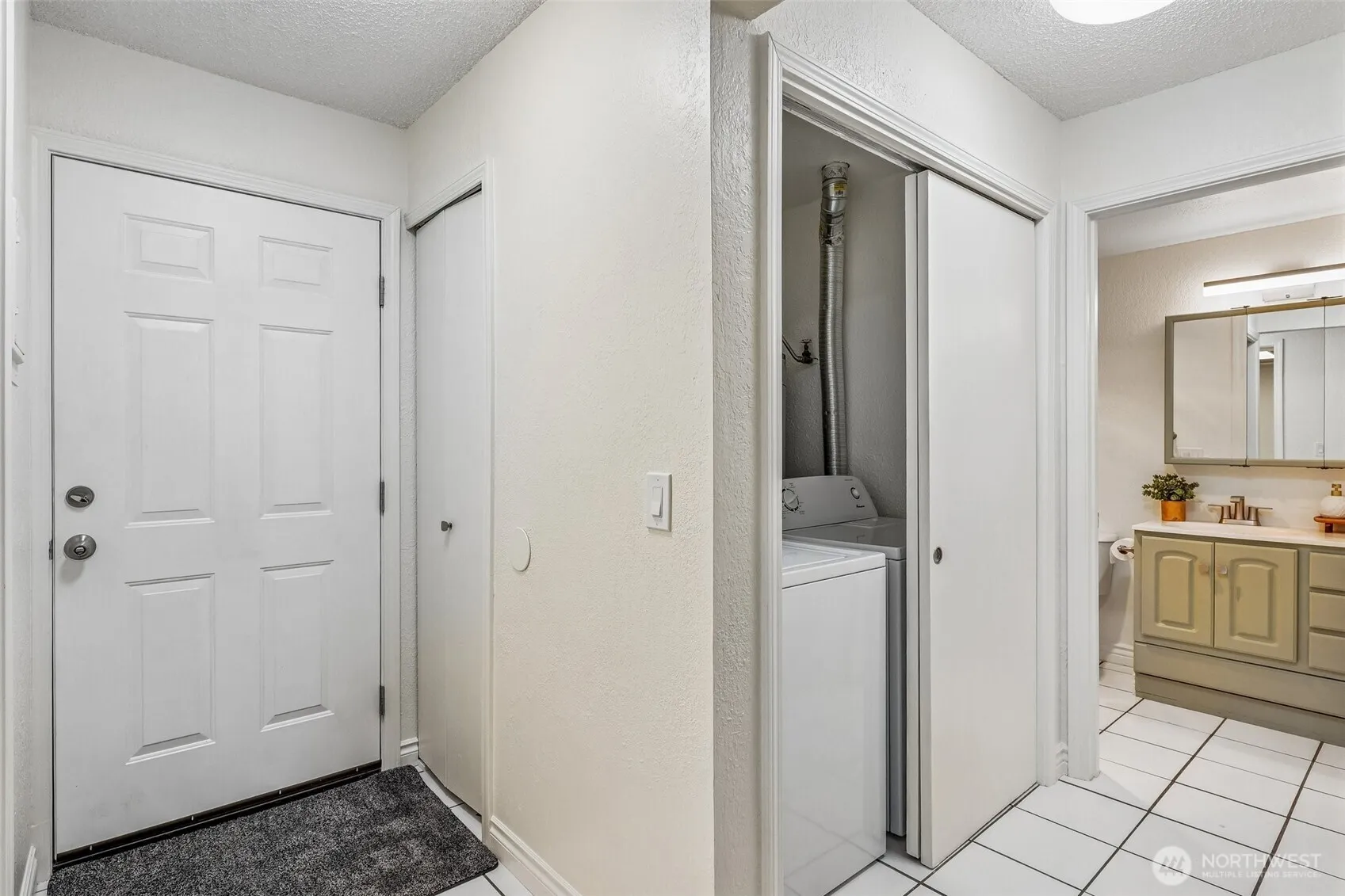 Property photo for 33011 18th Place S #f106, Federal Way photo 5