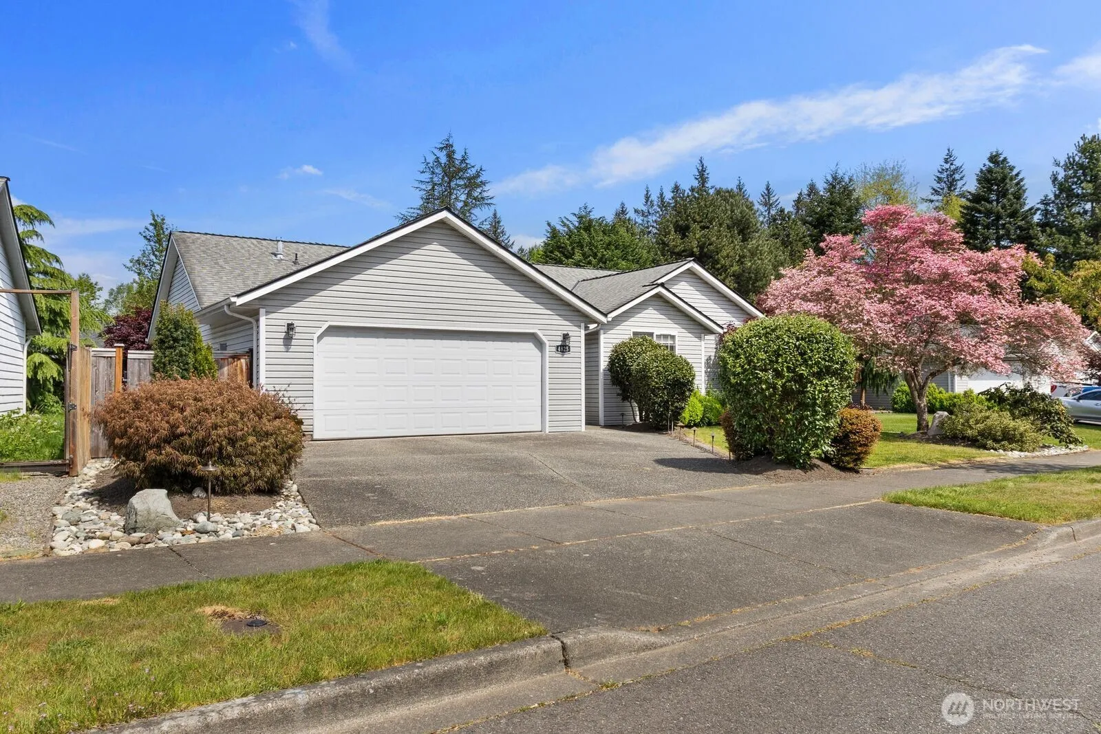 4825 Ne 199th Street, Arlington