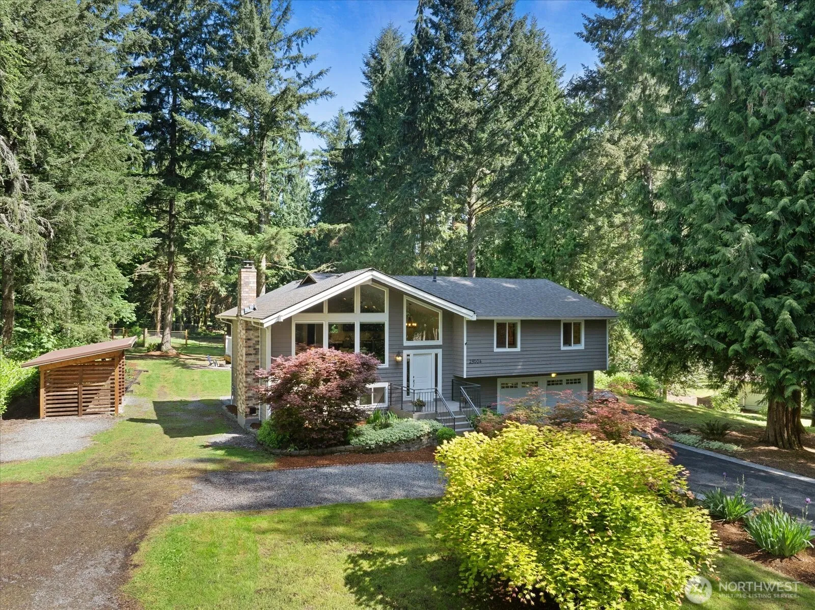 Property photo for 23004 Ne 64th Street, Redmond