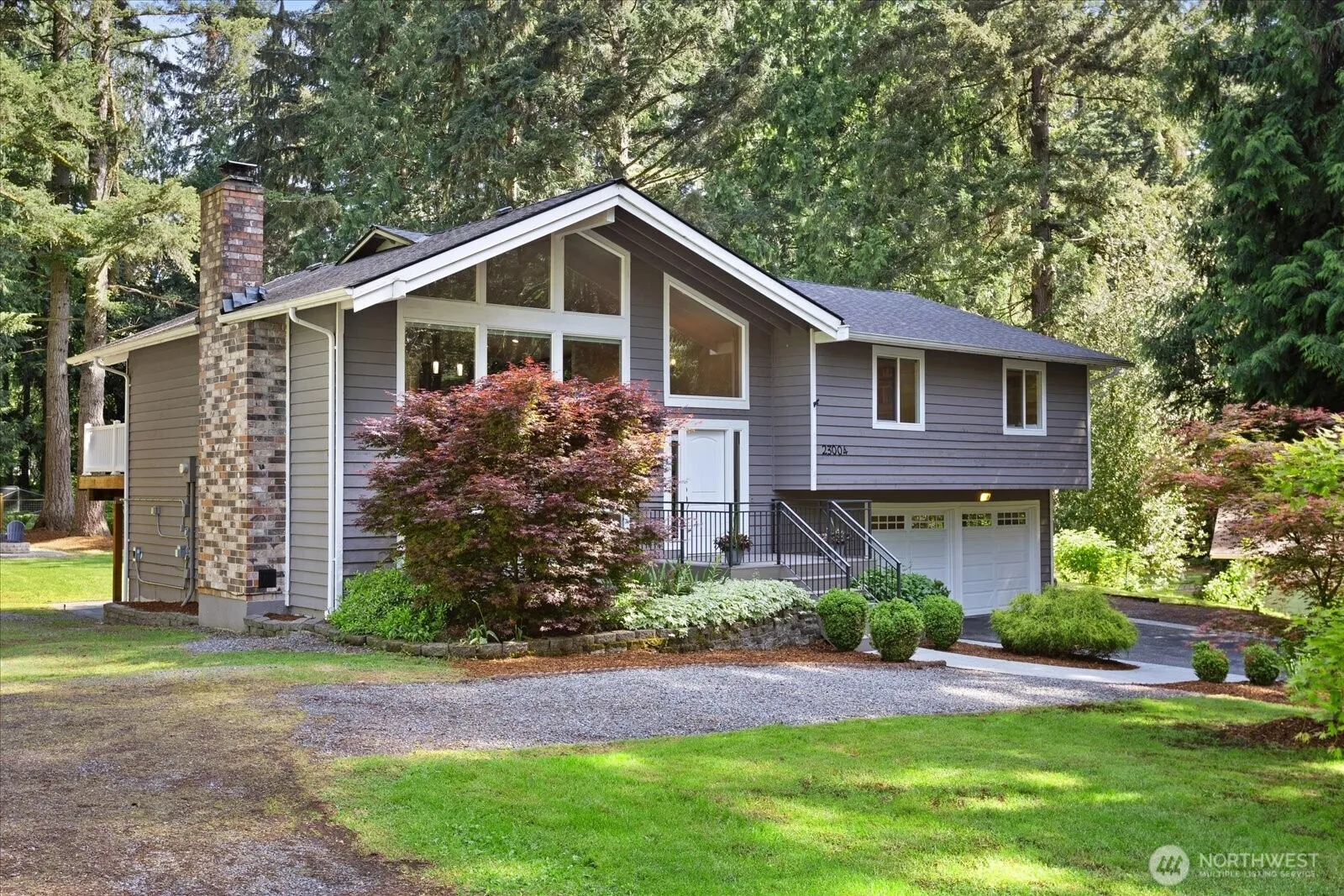 Property photo for 23004 Ne 64th Street, Redmond photo 2