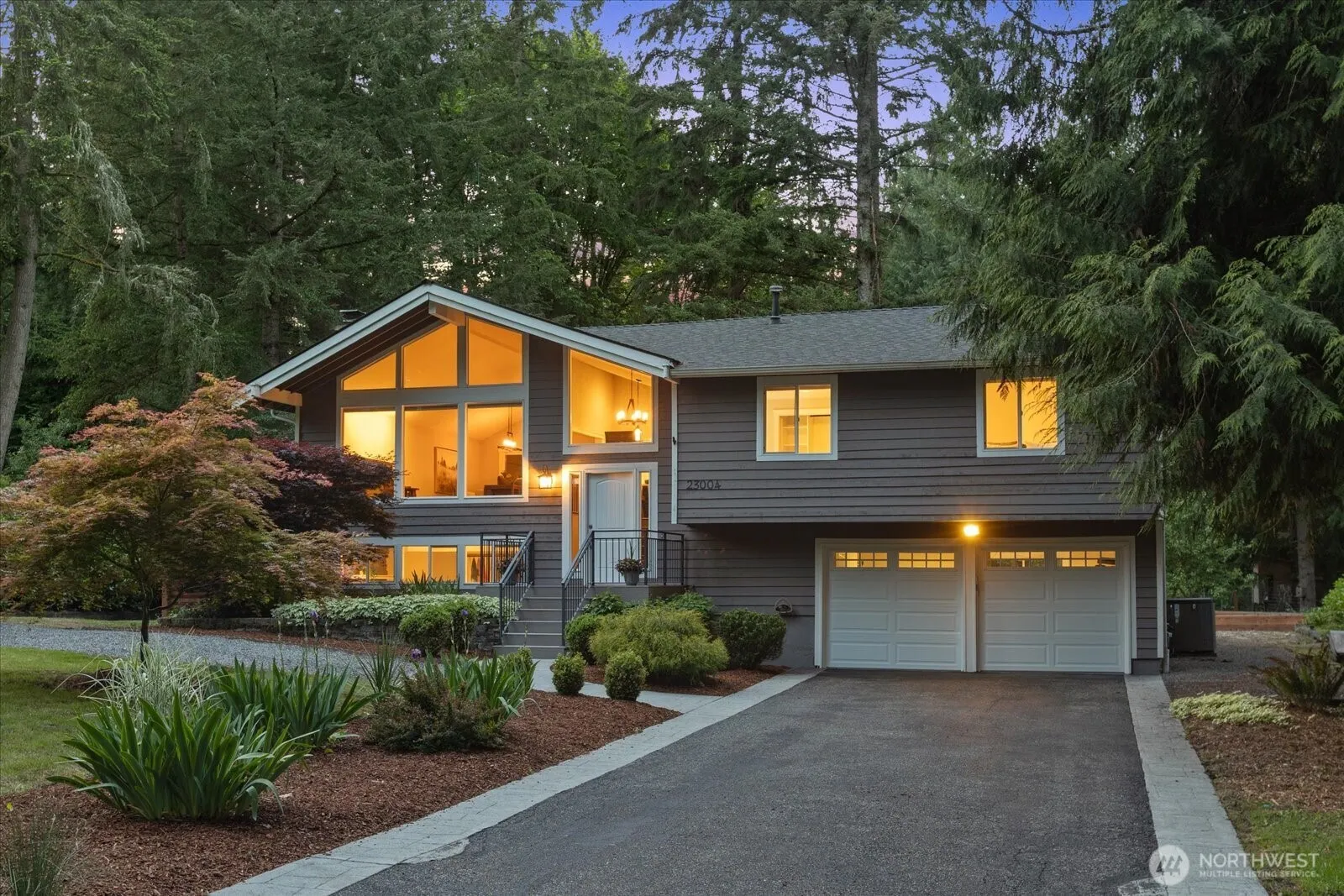 Property photo for 23004 Ne 64th Street, Redmond photo 3