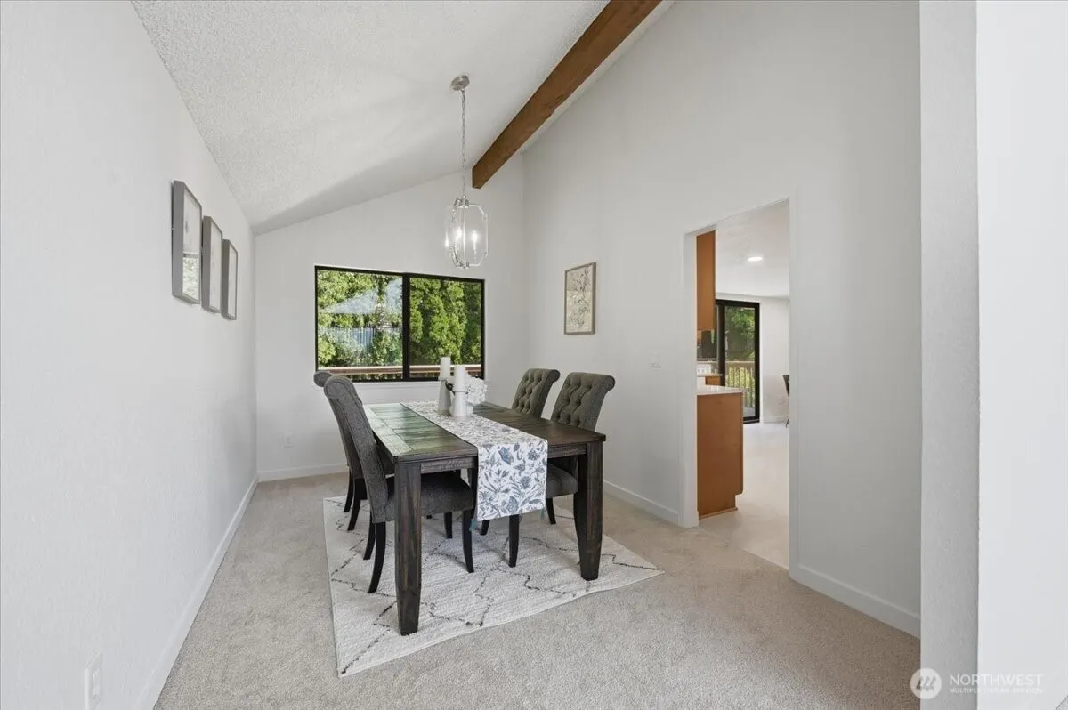 Property photo for 12214 Ne 138th Place, Kirkland photo 5